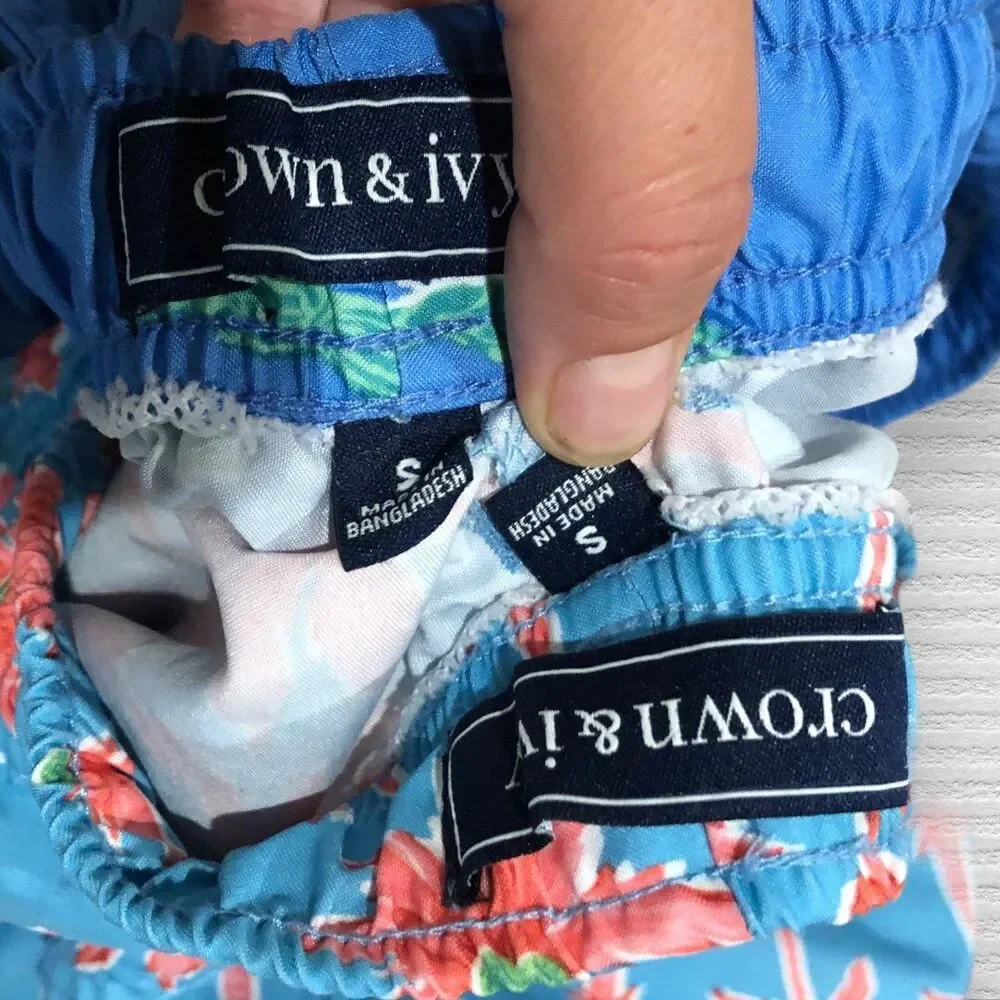Crown & Ivy Swim Trunks Men's Small Play Condition